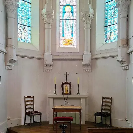 Couette-café Château De Piolant Dange-Saint-Romain